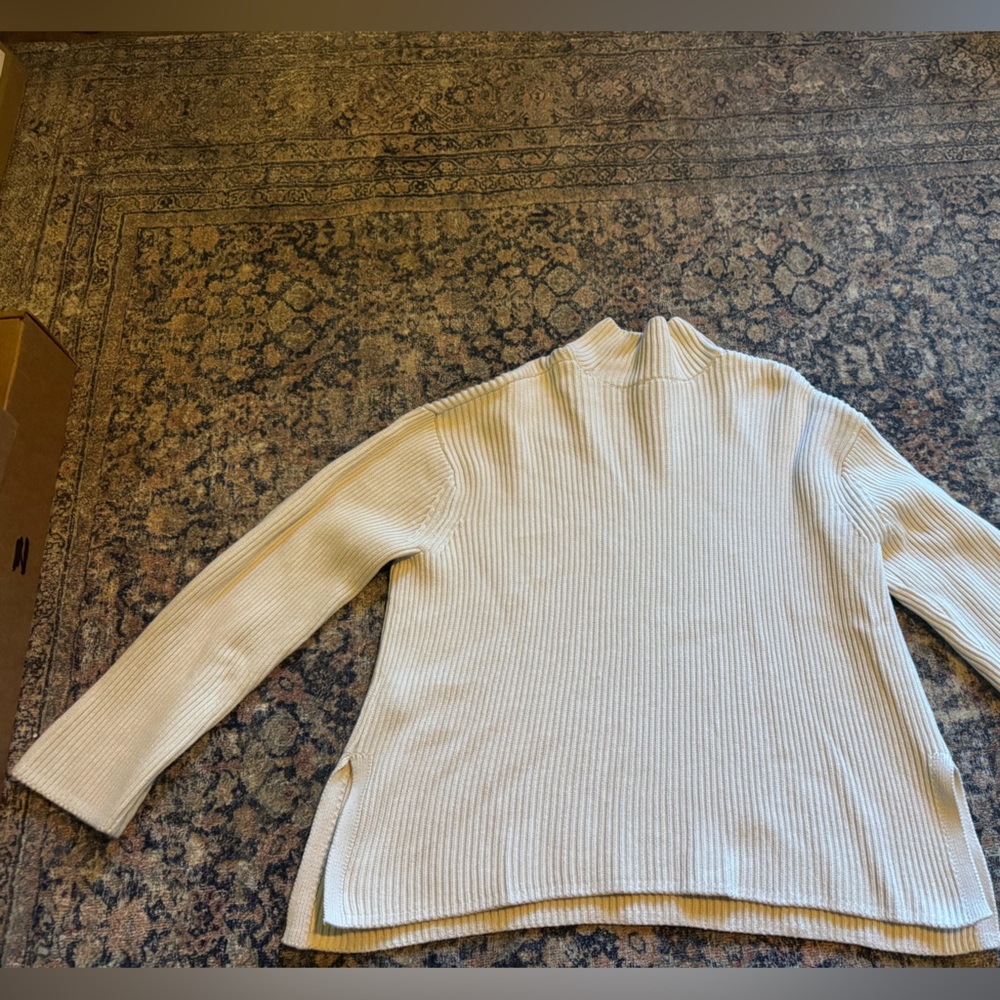 Gap Off-White Ribbed Knit Pullover - image 2